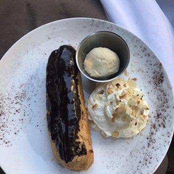 Le Campanella - Chocolate eclair - French Near Me - Paris, 75 Le Campanella - Chocolate eclair - French Near Me - Paris, 75