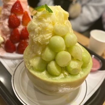 Oakobing - Mango Melon Shaved Ice - Shaved Ice Near Me - Los Angeles, California Oakobing - Mango Melon Shaved Ice - Shaved Ice Near Me - Los Angeles, California