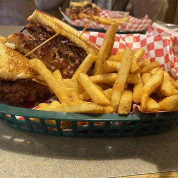 Dog and Duck - Yetiburger Burger - Pubs Near Me - Mount Pleasant, South Carolina Dog and Duck - Yetiburger Burger - Pubs Near Me - Mount Pleasant, South Carolina
