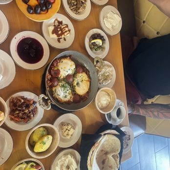 Rayoog Cafe - VIP - Breakfast & Brunch Near Me - Gilbert, Arizona