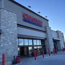 Costco - Exterior