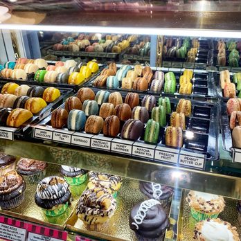 Sweet Expressions by Geri - Macaroons - Candy Stores Near Me - Denville, New Jersey