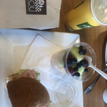 La Bou - Ham sandwich with fruit and a muffin to go - Coffee & Tea Near Me - Elk Grove, California La Bou - Ham sandwich with fruit and a muffin to go - Coffee & Tea Near Me - Elk Grove, California