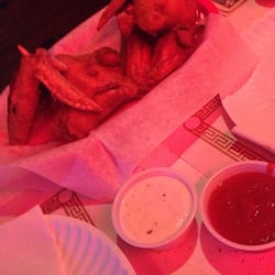 Hancock Avenue Inn - Wings!