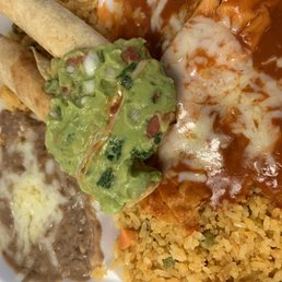 Combo plate number enchilada was supposed to have no sauce. I asked for the salad to be separate Combo plate number enchilada was supposed to have no sauce. I asked for the salad to be separate