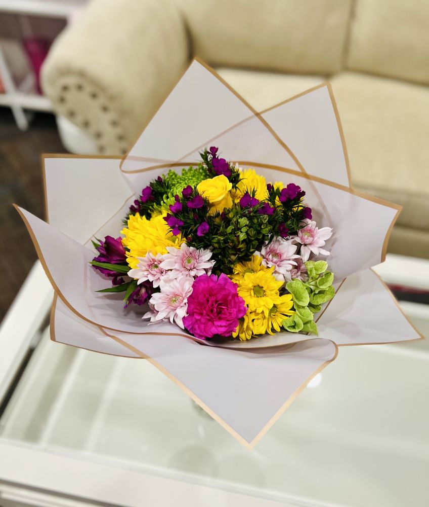 FRIDA’S FLOWERS & GIFTS Updated October 2024 Request Information