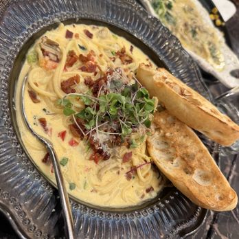 Whisper - This creamy bacon pasta was some of the best pasta I've ever had! - Breakfast & Brunch Near Me - San Mateo, California