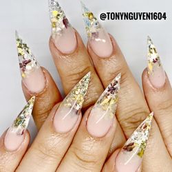Tony Nails & Spa