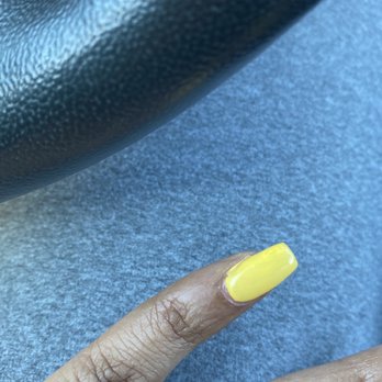 Luxury Nail & Spa - You might be able to see the streaks on this one. The coats weren't put on evenly. - Nail Salons Near Me - Buford, Georgia Luxury Nail & Spa - You might be able to see the streaks on this one. The coats weren't put on evenly. - Nail Salons Near Me - Buford, Georgia