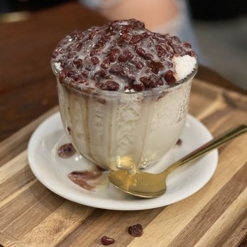 Chateau De Chantilly Cafe - Redbean bingsoo - Bakeries Near Me - Chantilly, Virginia Chateau De Chantilly Cafe - Redbean bingsoo - Bakeries Near Me - Chantilly, Virginia