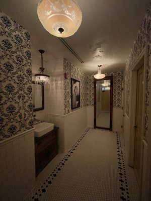 White Horse Inn by null