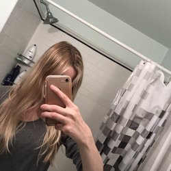 Head to Toe Salon - Hair by Zoe
