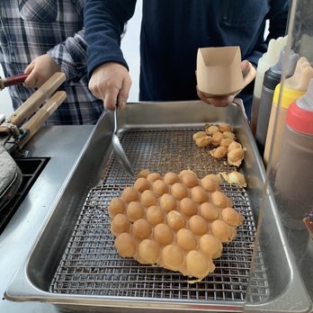 Ling's Sweet Mini Cakes - Egg cakes - Street Vendors Near Me