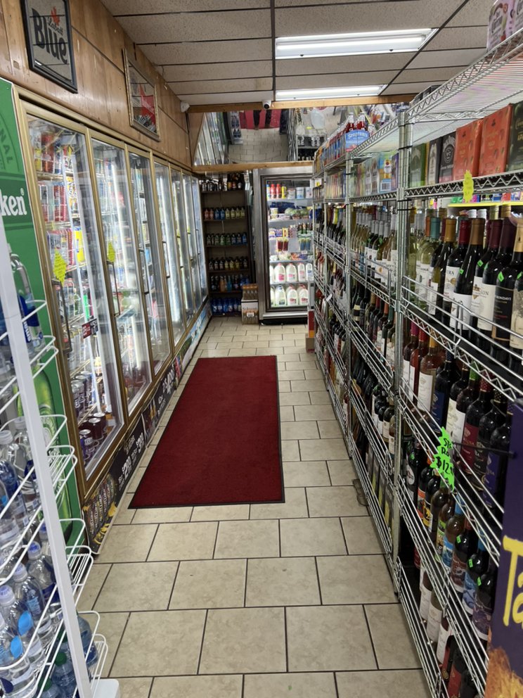 Riordan's Party Store Logo