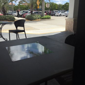 Ken's Healthy Delights - Outside seating - Juice Bars & Smoothies Near Me - Miami, Florida