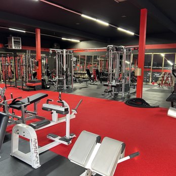 Thunder Fitness - Everything seems to be neatly in its place - Trainers Near Me - Newark, California Thunder Fitness - Everything seems to be neatly in its place - Trainers Near Me - Newark, California