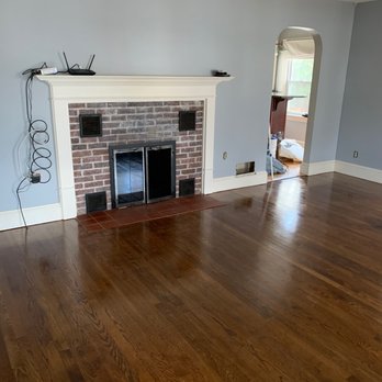 Phil's Floor Service - Living room - After - Flooring Near Me
