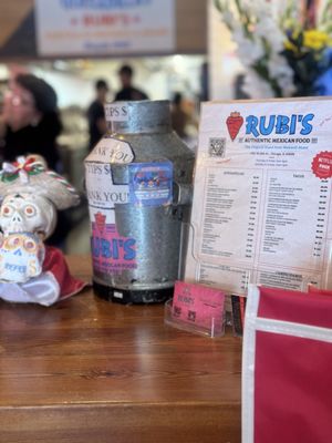 Rubi’s Tacos by null