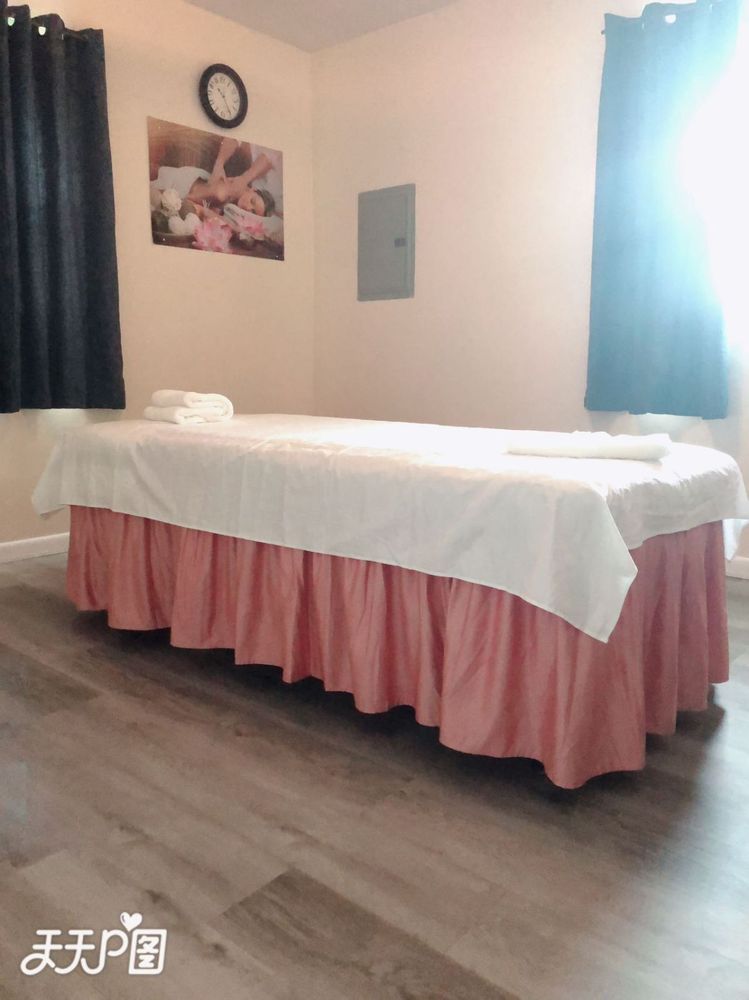 ASIAN LILY FOOT SPA Updated September 2024 636 N Main St, Akron