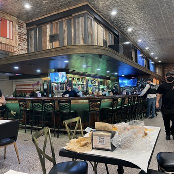 The Kickin' Crab - Bar area - Cajun/Creole Near Me - Orange, California The Kickin' Crab - Bar area - Cajun/Creole Near Me - Orange, California