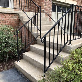 Soft Washing Service - Front steps after - Pressure Washers Near Me Soft Washing Service - Front steps after - Pressure Washers Near Me