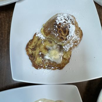 Jony's Breakfast & Lunch Restaurant - Cinnamon Roll French Toast - Breakfast & Brunch Near Me - Tukwila, Washington
