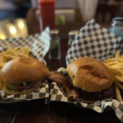 Bombdiggity Dogs Burgers & Brew