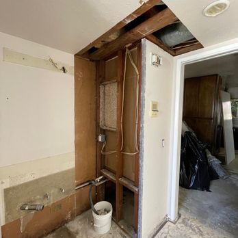 D&A Remodeling - Drywall demo for a water leak - General Contractors Near Me - San Diego, California D&A Remodeling - Drywall demo for a water leak - General Contractors Near Me - San Diego, California