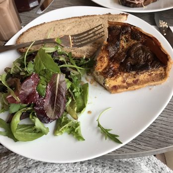 Kozy Bosquet - The quiche Loraine - Coffee & Tea Near Me - Paris, 75 Kozy Bosquet - The quiche Loraine - Coffee & Tea Near Me - Paris, 75