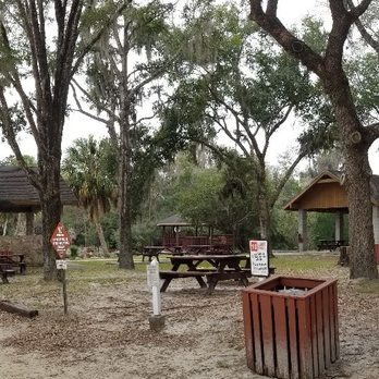 Devil's Den Prehistoric Spring - The grounds - Scuba Diving Near Me - Williston, Florida Devil's Den Prehistoric Spring - The grounds - Scuba Diving Near Me - Williston, Florida