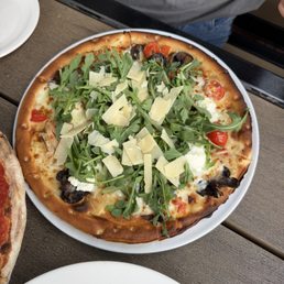 Verdura Pizza w/Gluten-free Crust Verdura Pizza w/Gluten-free Crust