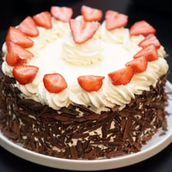 Cafe Vanilla - Fresh Cream Summer Gateau