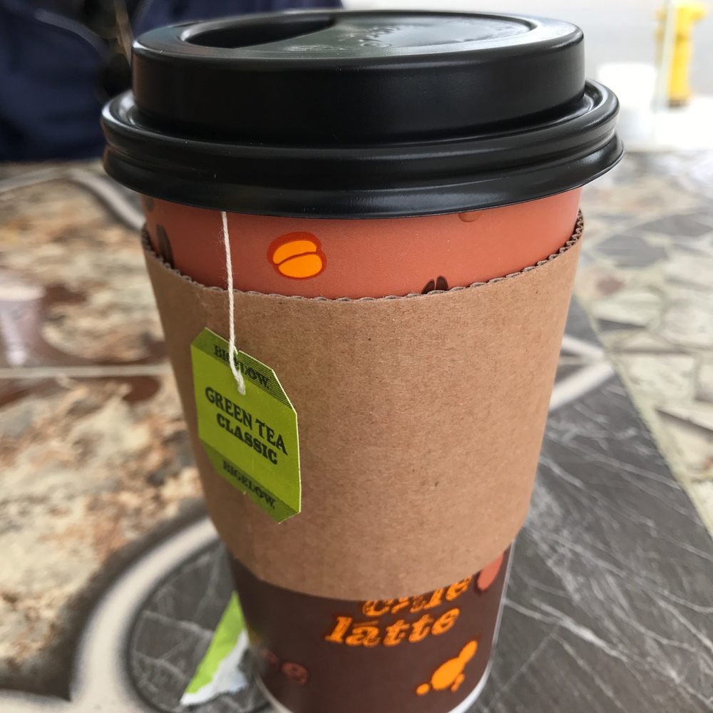 Tom's - Pasadena - Hot tea under this breezy cool day - Burgers Near Me - Pasadena, California