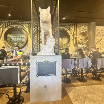 Wolf by Vanderpump at Caesars Republic Lake Tahoe - American Near Me - Stateline, Nevada