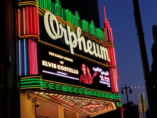 525 W 7th St by null