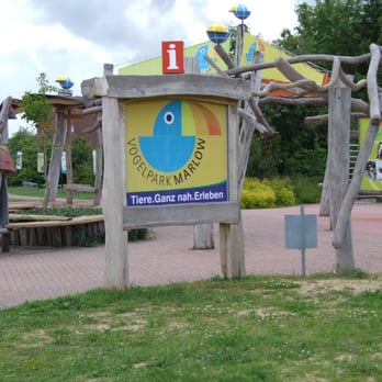 Vogelpark Marlow - Eingang zum Vogelpark Marlow - Parks Near Me - Marlow, MV