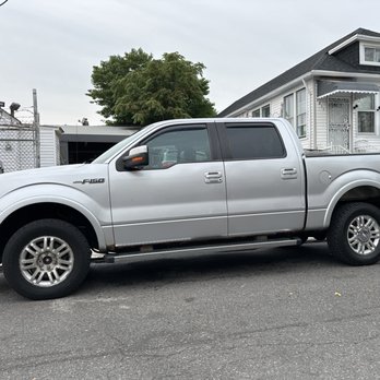 Cypress Motors - 2011 Ford F150 Lariat 4x4 fully loaded with all options! - Car Dealers Near Me - Ridgewood, New York Cypress Motors - 2011 Ford F150 Lariat 4x4 fully loaded with all options! - Car Dealers Near Me - Ridgewood, New York