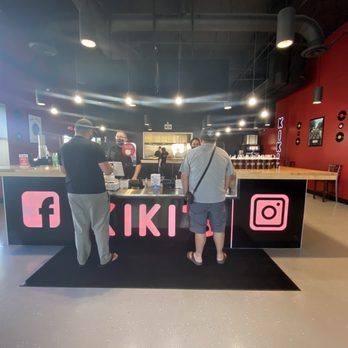 Kiki's Chicken Place - Ordering bar - Chicken Shop Near Me - Elk Grove, California