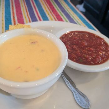 Magnolia Cafe South - Queso and salsa - Breakfast & Brunch Near Me - Austin, Texas Magnolia Cafe South - Queso and salsa - Breakfast & Brunch Near Me - Austin, Texas