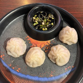 Good Chef Restaurant - Steam Ginger Pork Dumplings (4 pcs) 蒸小笼包 - Asian Fusion Near Me - Miami, Florida