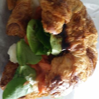 Pappalecco - Salmone croissant - Sandwiches Near Me - San Diego, California