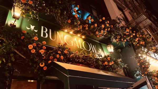 Bungalow by null