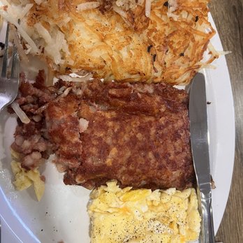 Roni's - Grilled corned beef hash breakfast - Breakfast & Brunch Near Me - Sanford, Florida