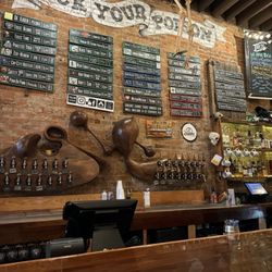 Toxic Brew Company - Bar area