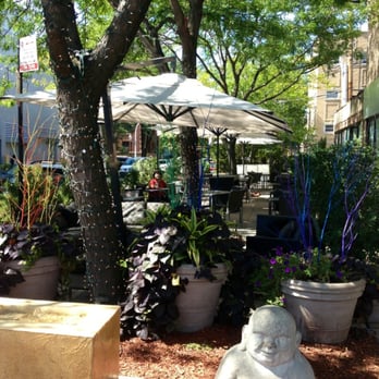 Kit Kat Club - Patio view from Halsted - Lounges Near Me - Chicago, Illinois