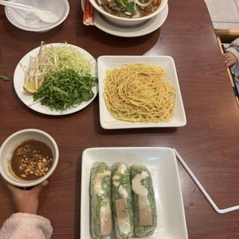 Thuyen Vien - Spring Rolls, Vermicelli Bowl, Royal Noodle Soup, Chow Mein - Vegan Near Me - Anaheim, California Thuyen Vien - Spring Rolls, Vermicelli Bowl, Royal Noodle Soup, Chow Mein - Vegan Near Me - Anaheim, California