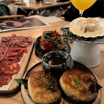 Madrina Bar y Tapas - Tapas Bars Near Me - Toronto, Ontario