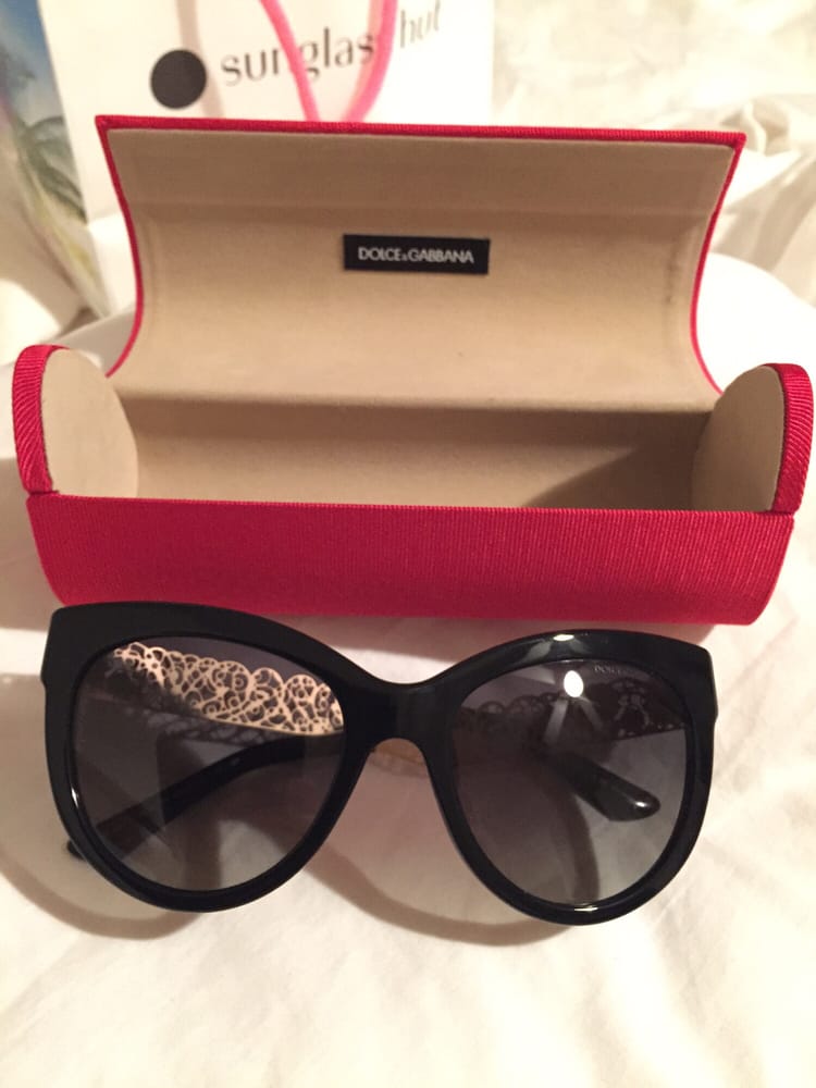 SUNGLASS HUT Updated August 2024 19 Reviews 2774 Livermore Outlets Dr, Livermore