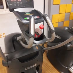 Gimnasio Athlon - Quién toma Coca en el gym?