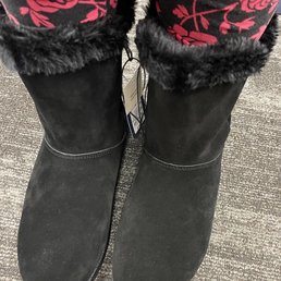 Cat Boots~ They are genuine leather, fluffy, furry & very warm in the inside & not to mention comfortable for my feet!